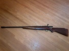O.F. Mossberg & Sons 12-gauge bolt-action shotgun Model 195K-A