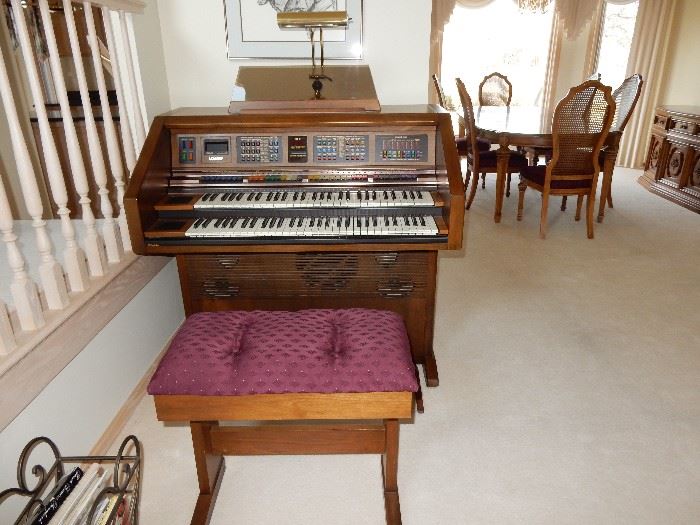 Wow what sounds,  A Genius Specialty Organ by Lowery the MX STYLE SERIES, Fully equipped