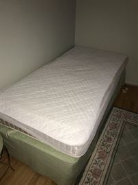 TWIN MATTRESS AND BOXSPRING-COMES WITH METAL FRAME