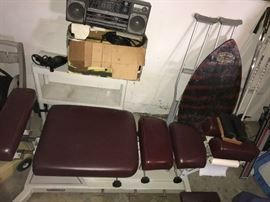 DOCTOR'S / PHYSICIAN'S OFFICE -CHIROPRACTIC EXAM TABLE