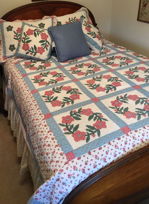 Antique Bed & Quilts