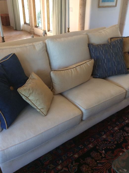 Henredon sofa with accent pillows