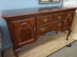 SIDEBOARD