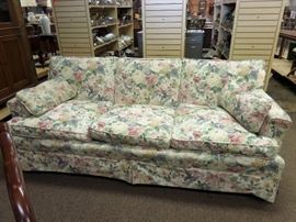 CLEAN FLORAL SOFA