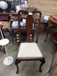 PAIR OF ANTIQUE QUEEN ANNE CHAIRS