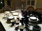 AMERICA MANOR CHINA SET OF 8
INTERFACE EBONY