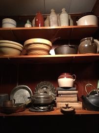 Primitive Kitchen, Antique Mixing Bowls, Griswold Cast Iron Skillet