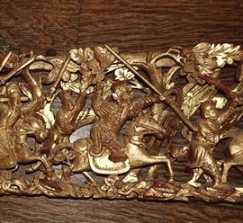CHINESE HAND CARVED WOOD BATTLE SCENE 