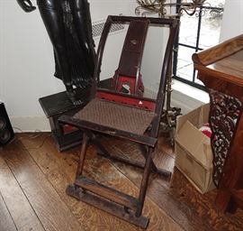CHINESE 18C FOLDING HUNTING CHAIR