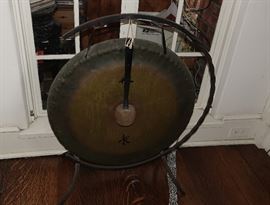 EARLY 20C CHINESE GONG