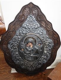 VERY LARGE ANTIQUE RUSSIAN ICON IN ORNATE FRAME
