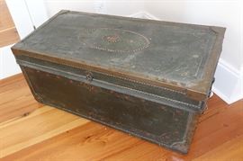 ANTIQUE CHINESE EXPORT TRUNK
