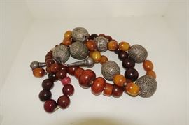 NICE BEADED NECKLACE