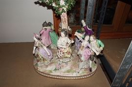 LARGE CHOISEY LE ROI PORCELAIN CENTERPIECE