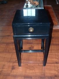 vintage Henredon black lacquer Asian style nightstand