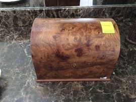 Fine Jewelry Chest