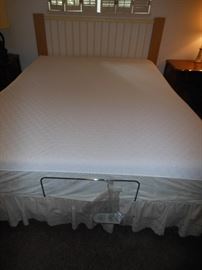 Adjustable bed/2nd view