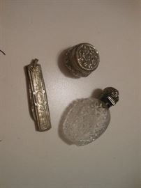 Sterling pocket knife, pill box & hinged perfume