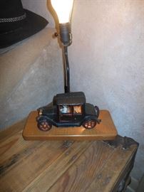 Cast "auto" lamp