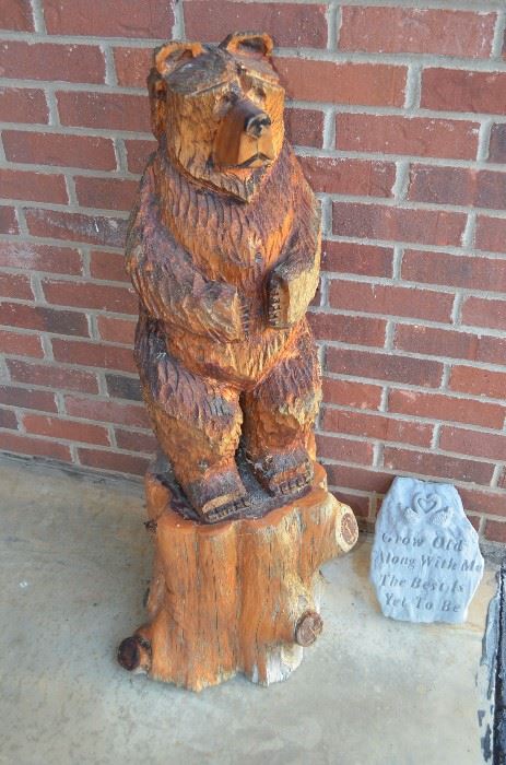 Chain saw carved bear