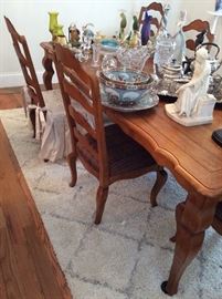 
Ethen Allen Dining room Set 