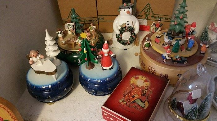 vintage christmas music boxes