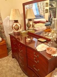 Beautiful Dresser in Excellent  Condition 