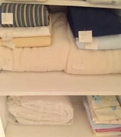 Chenille Spreads , Blankets, Bedding and Linens
