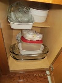 Pyrex  bowels and cooking items