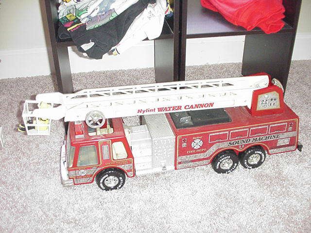Nylint Water Cannon fire engine