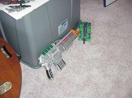 Toy guns and tanks