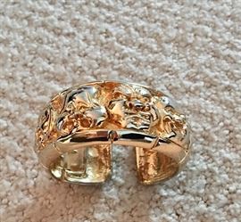 Chunky cuff bracelet