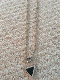 Double pendant necklace