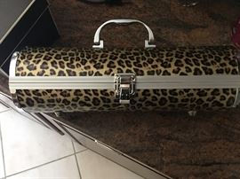 Hard case leopard wine tote w/opener