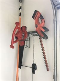 Leaf blower and hedge trimmer