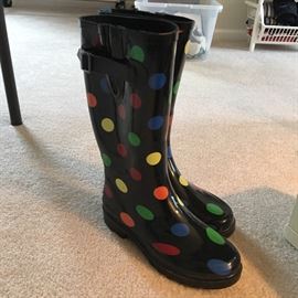 Rubber rain boots