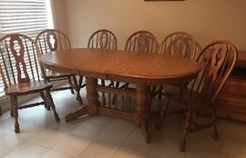 Oak Dining Table with Leaf and Six Chairs