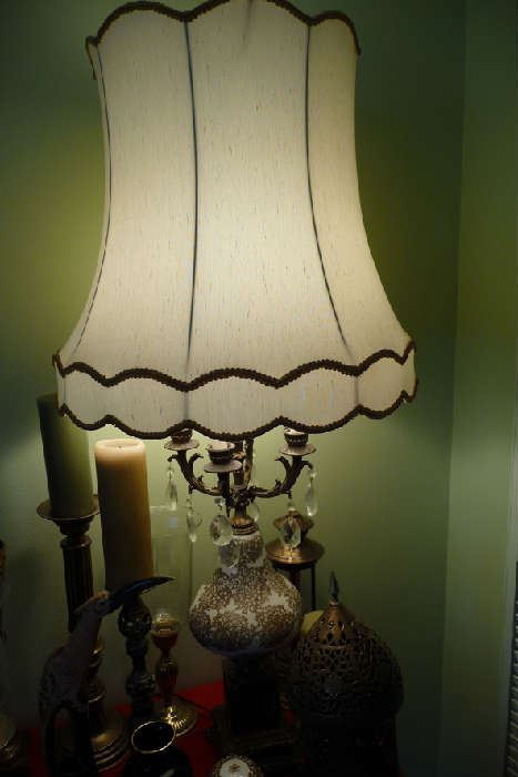 ORNATE LAMP