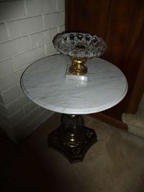 MARBLE TOP ROUND SIDE TABLE