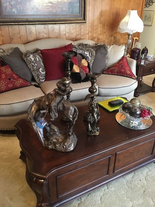 statues, coffee table