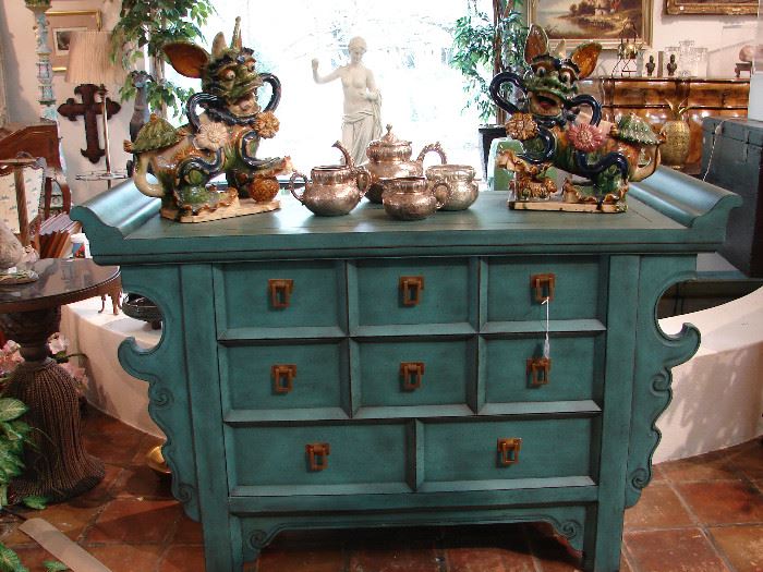 Aqua chest, Asian style influence