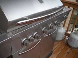 Kenmore 6 burner/1 warmer oversized clean grill...also available 3 propane tanks and a cover.