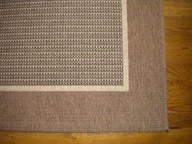 Large area rug. Clean and great condition.(2 small areas need spot treated- barely noticeable.135"×95"