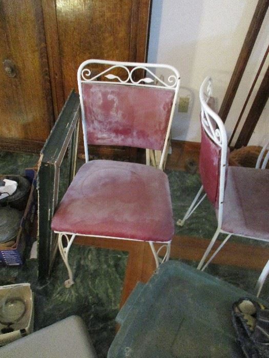 CHAIRS TO WROUGHT TABLE