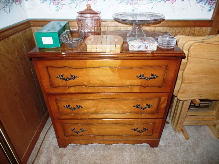 Vintage pine chest