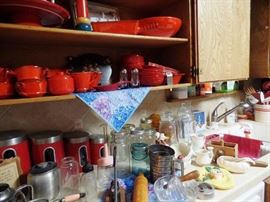 Vibrant red dinner and coffee set 