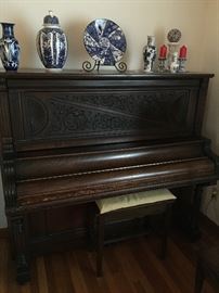 Magnificent , Richmond piano, upright grand
500.00. It needs tuned of course