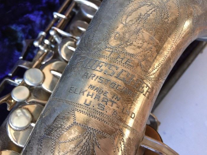 WOW!! 1940's Buescher Aristocrat Series "Big B" Alto  Saxophone