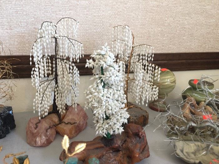 Large selection of vintage twisted wire, stone and bead trees