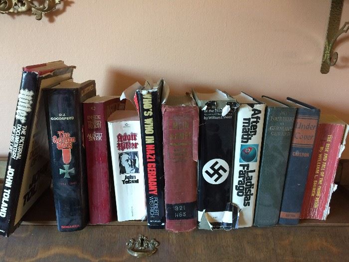 Large selection of Hitler history books including rare 1930's Mein Kampf